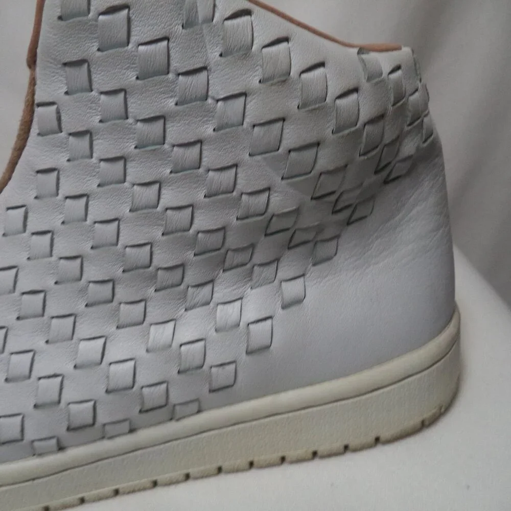 Nike Jordan Shine 500 Worldwide 689480 105 White Vachetta Sneakers Men Size Sz 8